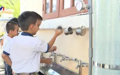 Hỗ trợ 40 bộ máy lọc nước cho học sinh vùng hạn Khánh Hòa