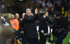 West Ham thua bạc nhược, HLV David Moyes lôi học trò ra "chịu báng"