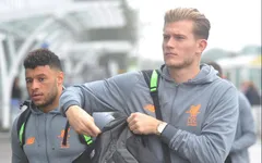 Dàn sao Liverpool lộ vẻ mệt mỏi sau chuyến bay "hành xác" tới Nga