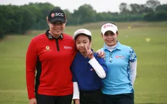 Cặp chị em người Thái nổi tiếng truyền kinh nghiệm cho 20 tay golf nhí Việt Nam