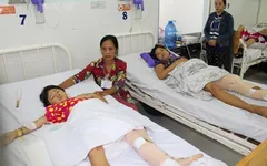 Cả gia đình chết hụt sau tai nạn đang rất cần tiếp sức