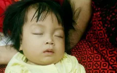 Thương bé 9 tháng tuổi bụ bẫm mắc bệnh ung thư máu