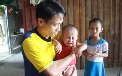 “Nhiều lúc tôi chỉ muốn chết đi cho vợ con bớt khổ !"