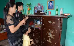 Mẹ suy kiệt bởi bệnh tim, con động kinh không tiền chạy chữa