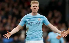 De Bruyne cáu tiết hét vào mặt Leroy Sane