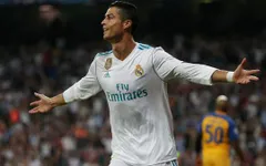 ĐHTB Champions League: Vắng Messi đã có CR7, Neymar