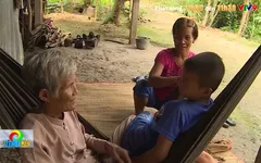 Cảm thương số phận người bà của những đứa con, đứa cháu thần kinh