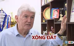 Xông nhà HLV Steve Darby, chàng rể Việt Nam