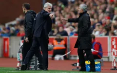 HLV Mourinho hài lòng về Lukaku, tức giận về vụ từ chối bắt tay HLV Stoke