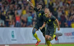 VIDEO SEA Games 29: Thắng kịch tính U22 Indonesia, U22 Malaysia vào chung kết gặp Thái Lan