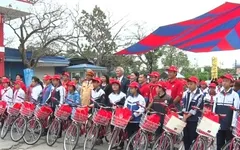 Trao 70 xe đạp cho học sinh nghèo hiếu học ở Hải Phòng