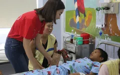 Hoa hậu Đỗ Mỹ Linh kêu gọi ủng hộ bệnh nhi tim bẩm sinh