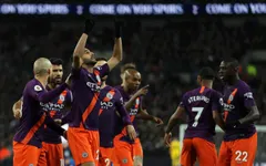 Sao Man City đau tới xé lòng khi nói về hành động ăn mừng giơ 2 tay lên trời