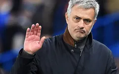 Lộ bến đỗ ít ai ngờ nếu HLV Mourinho bị Man Utd sa thải
