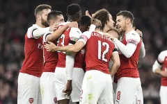 Arsenal có "quà" Boxing Day vì luật định oái oăm của Premier League