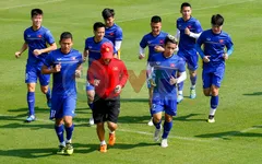 Hồng Duy: "HLV Eriksson khiến chúng tôi quyết tâm hơn trước Philippines"