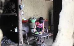 Thắt lòng ước mơ bình dị của cô bé mồ côi hiếu thảo