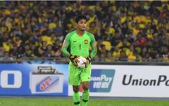AFF Cup 2018: 4 lần vào lưới nhặt bóng vì ĐT Việt Nam, thủ thành Malaysia vẫn "nói cứng"