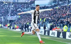 Ronaldo giúp Juve lập kỷ lục điểm số ở Serie A