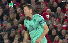 Liverpool có thể tổn thất cực lớn trong trận đại chiến Man City