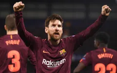 Messi "phá dớp" lịch sử trước Chelsea