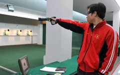 Những áp lực vô hình của HLV bắn súng
