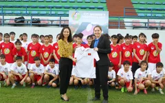 Đội dự tuyển nữ trẻ QG đá giao hữu với U16 nữ Hà Nội hưởng ứng ngày hội bóng đá nữ AFC