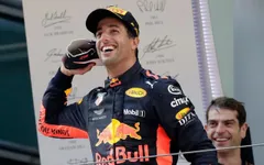 Đua xe F1: Daniel Ricciardo về nhất chặng đua tại Trung Quốc