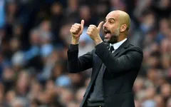 "Quên" nhạc trưởng Man City trên ghế dự bị, Pep Guardiola lên tiếng xin lỗi