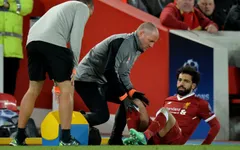 Salah đã nói gì với Jurgen Klopp khi rời sân vì chấn thương?