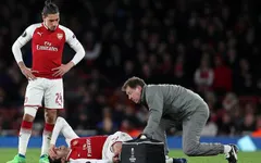 Dính chấn thương đầu gối, Mkhitaryan chắn chắn vắng mặt trận đấu tới