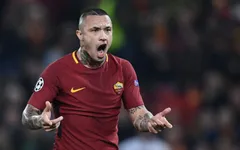 Sao AS Roma mơ Liverpool hóa thành “bầy cừu” Barcelona