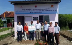 Bàn giao 5 căn nhà chống bão cho các hộ dân nghèo