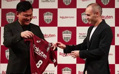 Andres Iniesta họp báo ra mắt CLB Vissel Kobe