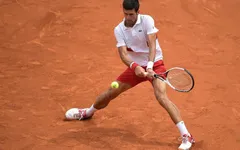 Pháp mở rộng 2018: Djokovic nhọc nhằn đi tiếp