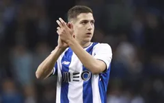 Man Utd đã có tân binh đầu tiên