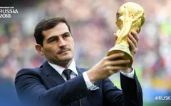 Iker Casillas hốt hoảng lên tiếng trước thông tin giải nghệ