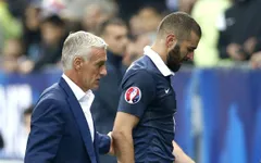 Ibrahimovic: Người nên làm khán giả FIFA World Cup™ 2018 là Deschamps chứ không phải Benzema!