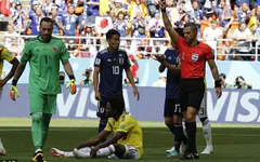 Đây! Thẻ đỏ đầu tiên tại FIFA World Cup™ 2018 đã xuất hiện!