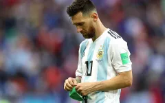 Cựu sao Đức chê HLV Sampaoli không biết dùng Messi