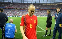 ĐT Tây Ban Nha chia tay số 6 huyền thoại sau thất bại tại World Cup™