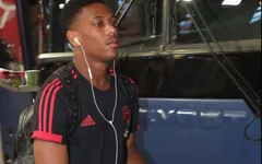 Phá vỡ im lặng, Mourinho chính thức phản hồi việc Martial bỏ du đấu Mỹ cùng Man Utd
