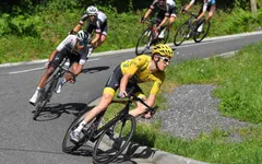 Geraint Thomas tiếp tục giữ áo vàng sau chặng 17 Tour de France 2018