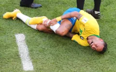 FIFA World Cup™ 2018: "Người ngoài hành tinh" bênh vực thói ăn vạ của Neymar