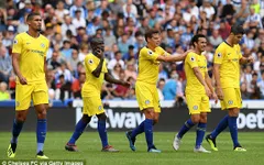 VIDEO Huddersfield Town 0–3 Chelsea: HLV Sarri ra mắt thành công ở Ngoại hạng Anh
