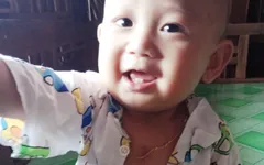 Thương bé 1 tuổi "chống chọi" với bệnh tim từng ngày