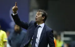 HLV Lopetegui khởi đầu tệ nhất lịch sử Real trong 70 năm