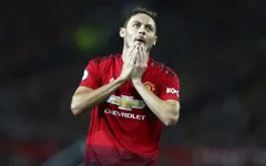 Cáu tiết vì bị châm chọc, Matic đáp trả khiến fan Chelsea cứng họng