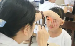 Hơn 100 trẻ khó khăn ở Tuyên Quang được mổ mắt miễn phí