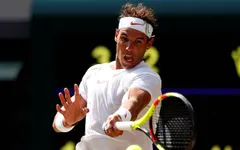 Rafael Nadal sẽ "copy" chiến thuật của Roger Federer vào năm 2019?